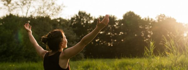 Antje Rach, Breathwork, Arme geöffnet